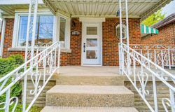 1360 Woodbine Avenue, Toronto, Ontario M4C4G5