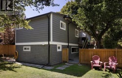 3075 Albany Street, Victoria, British Columbia V9A1R4