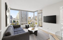 939 Expo Boulevard, Vancouver, British Columbia V6Z3G7