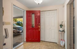 955 Tattersall Dr, Saanich, British Columbia V8X 2X1