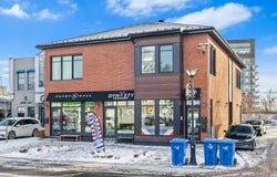 86 Av. Donegani, Pointe-Claire, Quebec H9R2V4