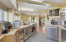99 Rue Labelle, Hull, Quebec J8Y0A6