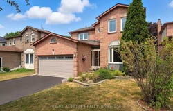 32 Horseshoe Drive, Whitby, Ontario L1N8E9