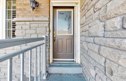 32 - 520 Silken Laumann Drive, Newmarket, Ontario L3X2S7