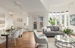 1050 Nicola Street 301, Vancouver, British Columbia V6G 2C9