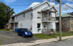128-130 Rue Léopold, Cowansville, QC J2K1X5, CA, Cowansville, Quebec J2K1X5