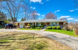 1215 Britannia Road,, Burlington, Ontario L7P 0E7