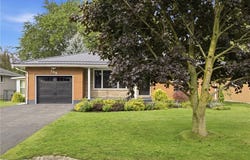 306 Adams Avenue, Haldimand-Norfolk, ON, Delhi, Ontario N4B-2Y5