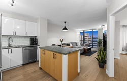 175 1st Street, North Vancouver, British Columbia V7M3N9