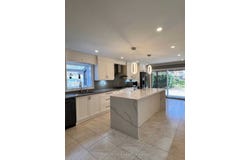 8 Delhi Crescent, Markham, Ontario L3R4J6