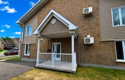 2091 Rue des Roitelets, Chicoutimi, Quebec G7H0B6