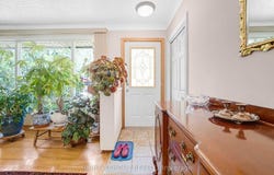 6702 Winston Street, Niagara Falls, Ontario L2G5G3
