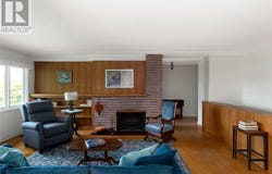 645 Transit Road, Oak Bay, British Columbia V8S4Z4