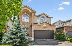909 Pebblecreek Court, Kitchener, Ontario N2A 4M6