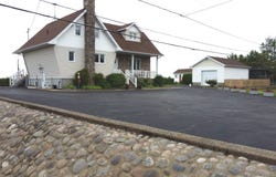 536 Route 138, Port-Cartier, QC G5B2B7, CA, Port-Cartier, Quebec G5B2B7