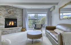 227 Ch. de Lac-Tremblant-Nord 412, Mont-Tremblant, Quebec J8E 1B4