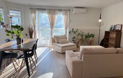 37 Av. Joubert, Candiac, Quebec J5R5T8