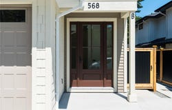 568 Kay St B, Saanich, British Columbia V8Z 2L3