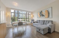 1249 Granville Street 307, Vancouver, British Columbia V6Z 1M5