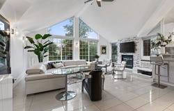 252 Ch. du Lac-Millette 4301, Saint-Sauveur, Quebec J0R 1R3
