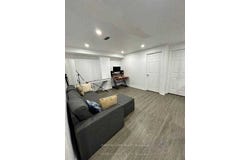 2 - 97 Forest Edge Crescent, East Gwillimbury, Ontario L9N0S6