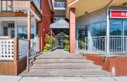 401 - 160 Woodbridge Avenue, Vaughan, Ontario L4L0B8