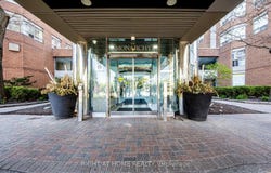 1811 - 335 Webb Drive, Mississauga, Ontario L5B4A1