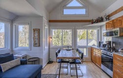 123 Ch. au Pied-de-la-Montagne 2176, Mont-Tremblant, Quebec J8E 2M3