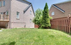 135 Stokely Crescent, Whitby, Ontario L1N9S9