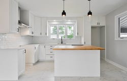 780 Rue Bernard-Pilon, McMasterville, Quebec J3G1L4