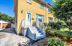 17 Magnolia Avenue, Toronto, Ontario M1K3K2