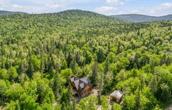 24 Ch. de la Ste-Berthe, Petite-Rivière-Saint-François, Quebec G0A 2L0