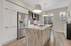 20852 77a Avenue, Langley, British Columbia V2Y0R8