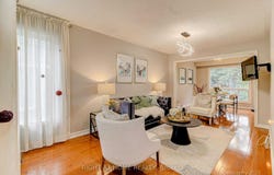 32 Heathcliffe Square, Brampton, Ontario L6S5P7