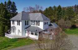 108 Ch. des Lilas, Caplan, Quebec G0C1H0