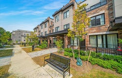 14 - 70 Baynes Way, Bradford West Gwillimbury, Ontario L3Z4M3