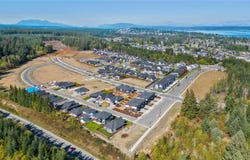 759 Salmonberry St, Campbell River, British Columbia V9H 0G1