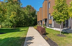 521 Rue des Charmettes, Blainville, Quebec J7C0Z3
