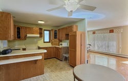 115 Rue Lévesque, Fleurimont, Quebec J1E1M4