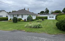1837 Rue Morissette, Mont-Joli, QC G5H2P8, CA, Mont-Joli, Quebec G5H2P8