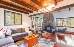 2081 Rue de Lausanne, Val-David, Quebec J0T 2N0