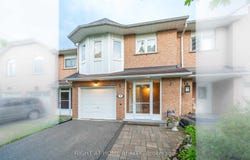 9 Royal Cedar Court, East Gwillimbury, Ontario L9N1R7