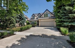 262 MARY Street, Oakville, Ontario L6K3V4