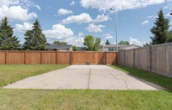 137 Becker Bay, Fort McMurray, Alberta T9K1P4