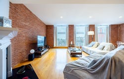 294 Rue St-Paul O., Ville-Marie, QC H2Y2A3, CA, Ville-Marie, Quebec H2Y2A3