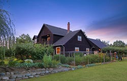 3713 Dove Creek Rd, Courtenay, British Columbia V9J 1R9