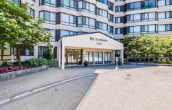 423 - 1001 Cedarglen Gate, Mississauga, Ontario L5C4R2