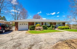 1215 Britannia Road,, Burlington, Ontario L7P 0E7