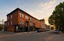 301 - 311 Rue de l'Église, Montréal (Verdun/Île-des-Sœurs), Quebec H4G2M2