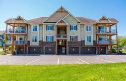 1000 Rue du Violoneux 002, Bromont, Quebec J2L 0G8